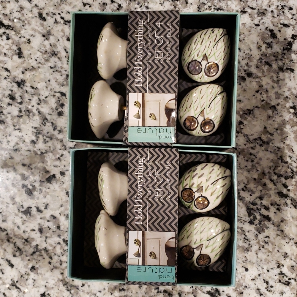 HOLD EVERYTHING DRAWER PULLS